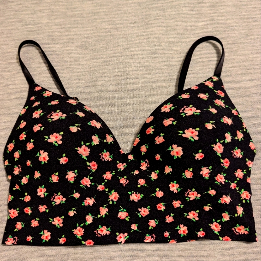 Victoria's Secret Wireless T-Shirt Pushup Bralette